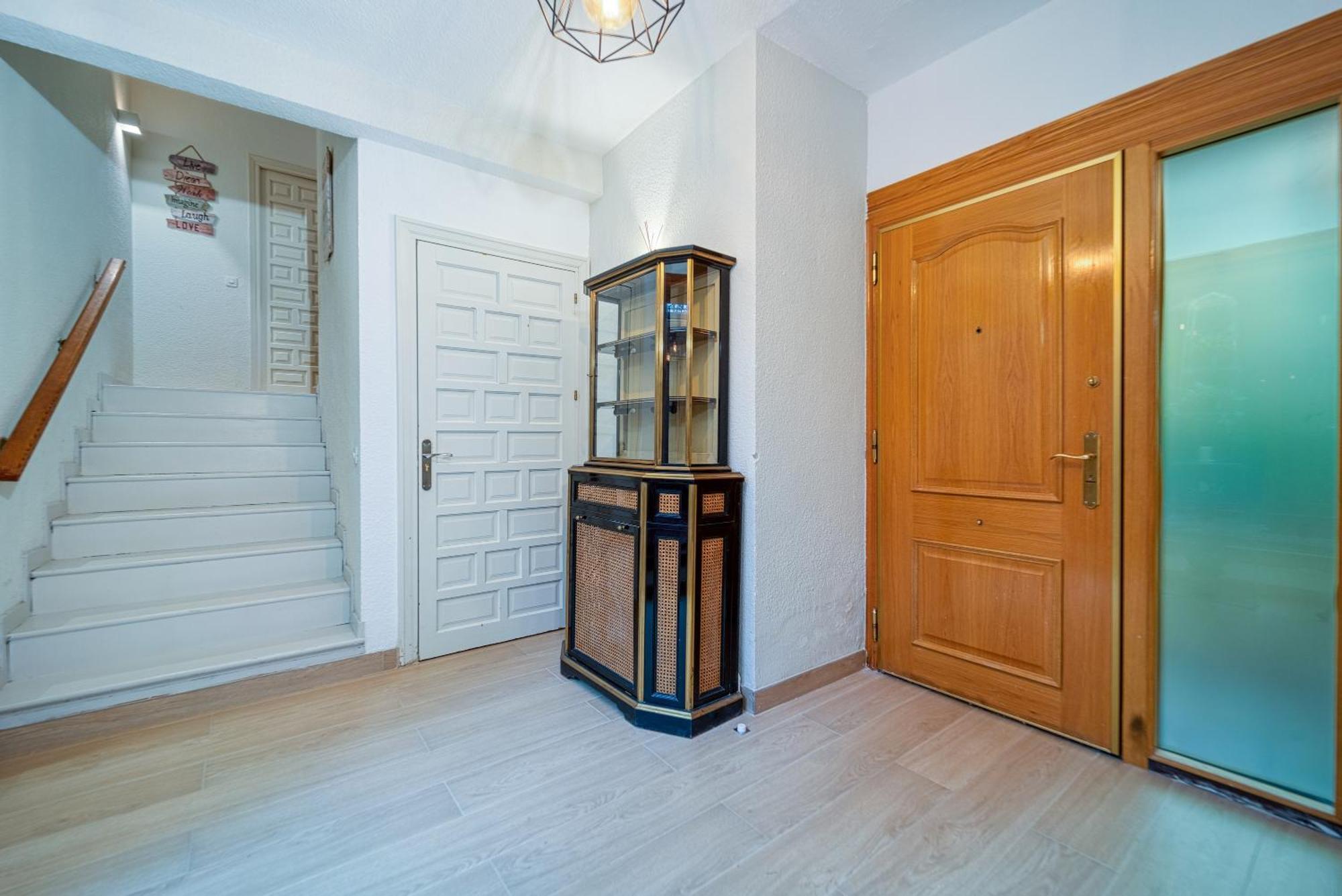 P Casacafe Madrid Calle Carlos Dubois 3 Экстерьер фото