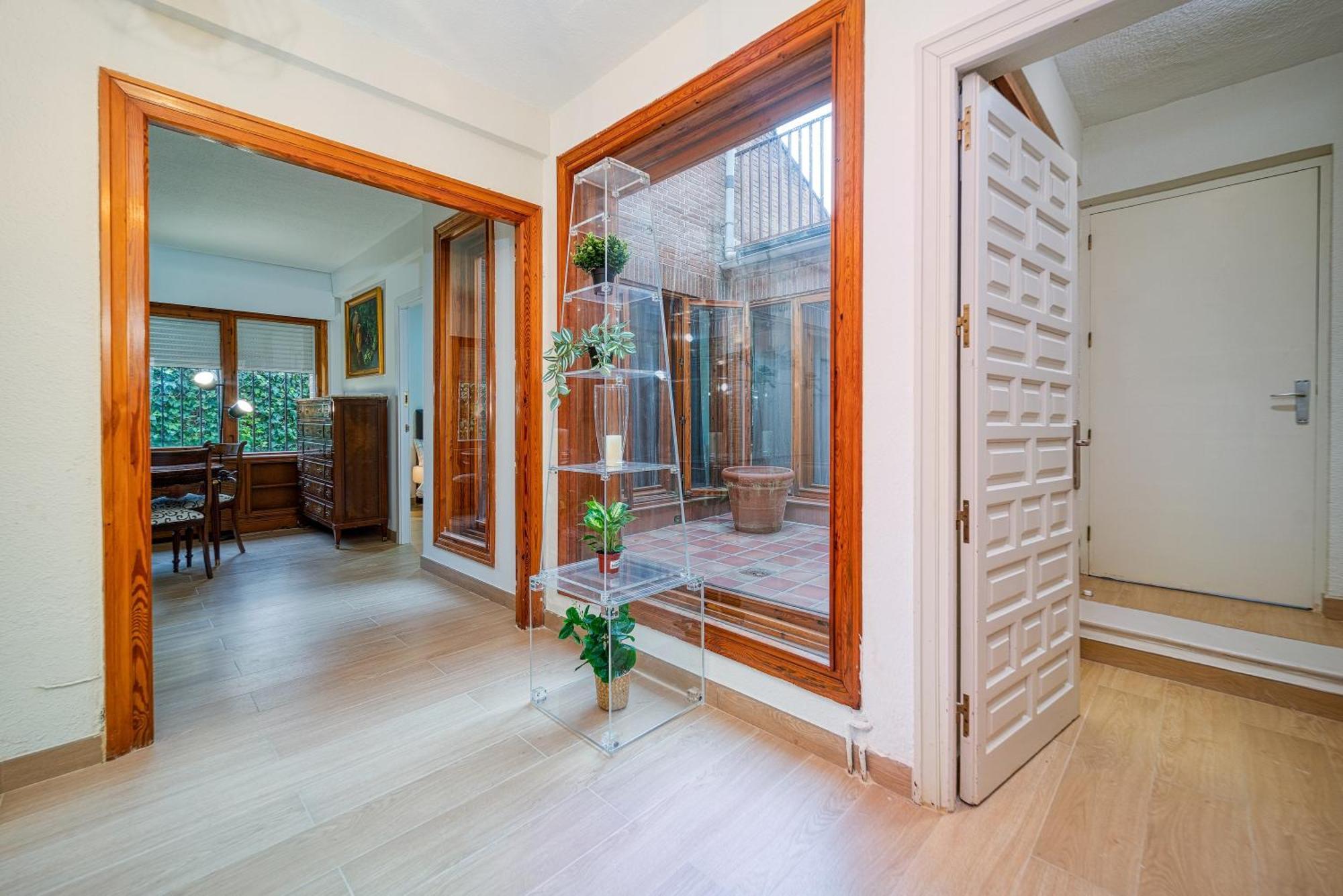 P Casacafe Madrid Calle Carlos Dubois 3 Экстерьер фото