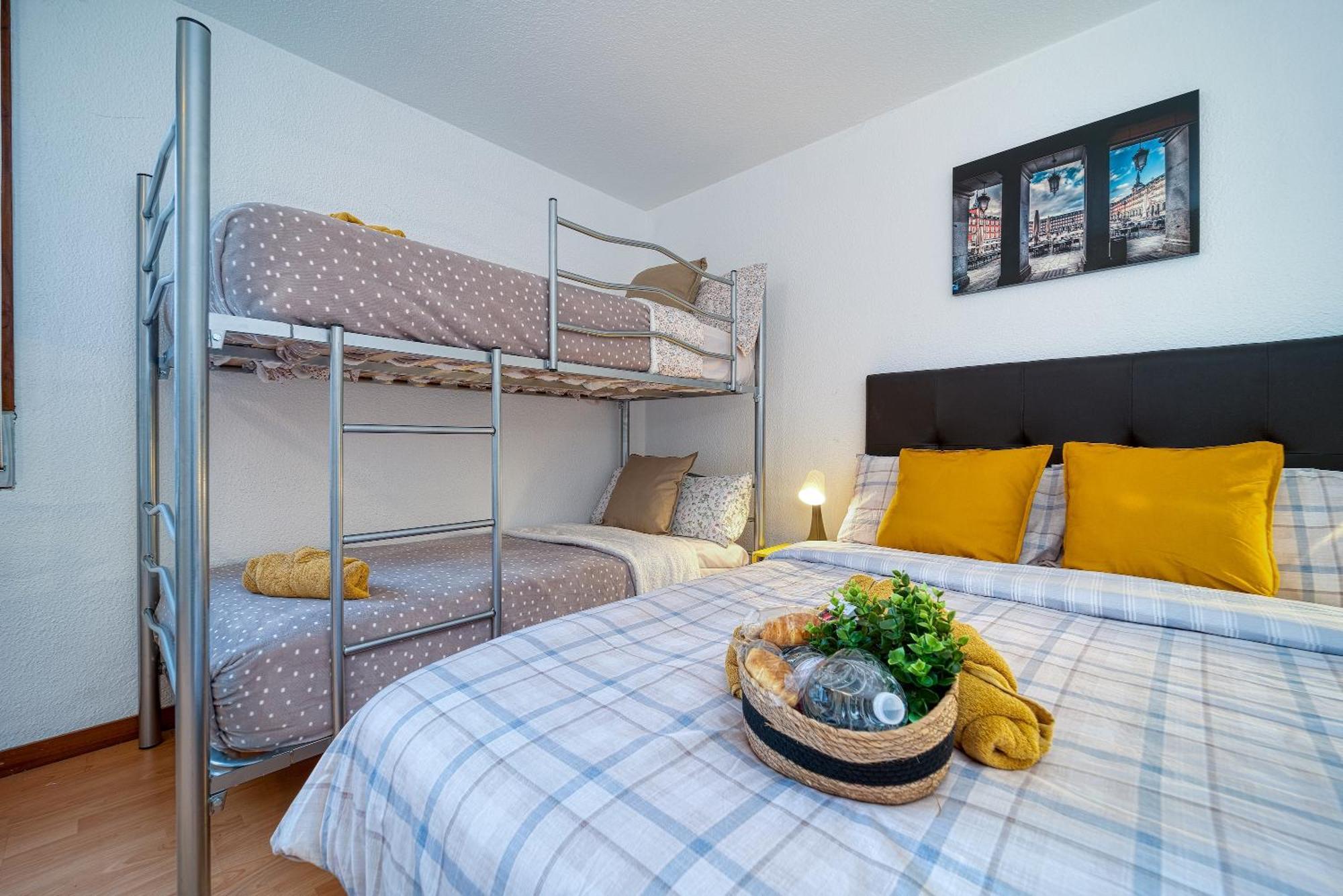 P Casacafe Madrid Calle Carlos Dubois 3 Экстерьер фото